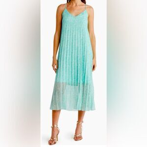 NWT - MELLODAY
Patterned Chiffon Midi Dress In Mint